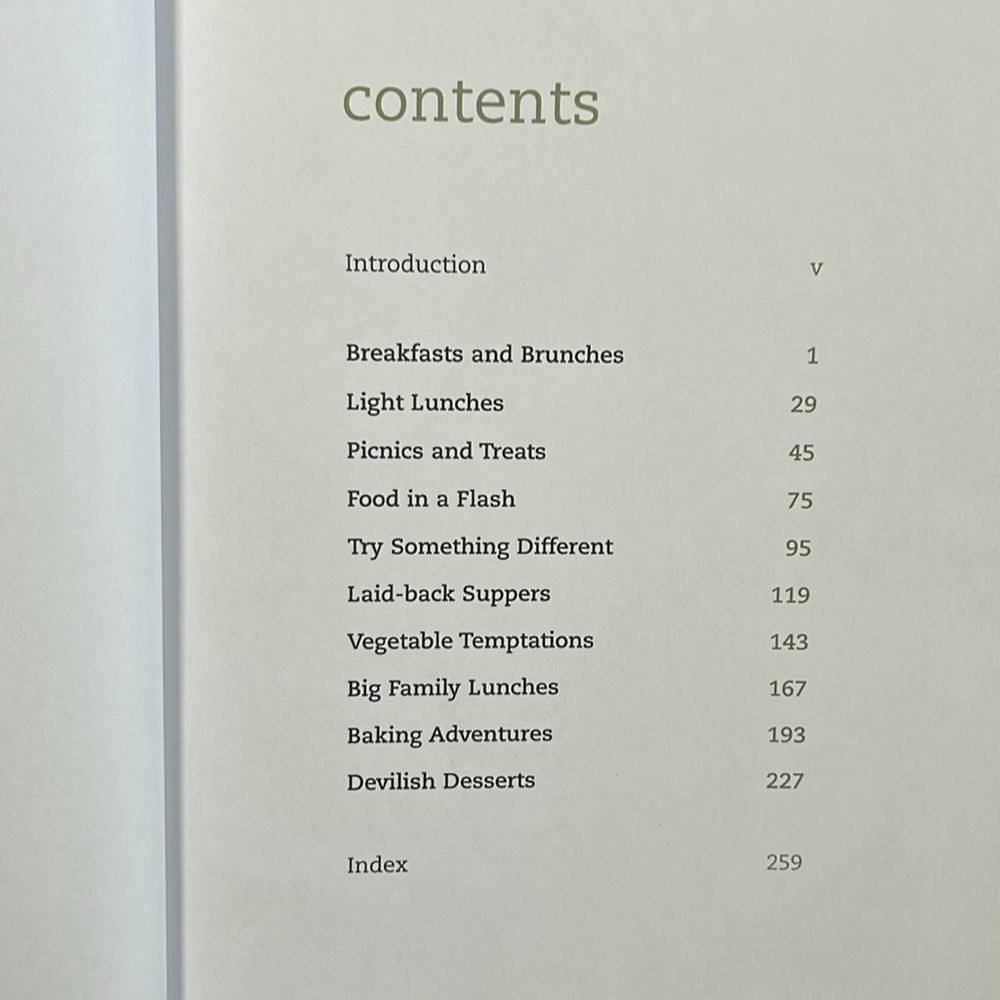 Signed copy! Tana Ramsay's Real Family Food Cookbook - Picture 7 of 7